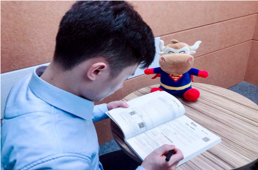 1536803650648386.jpg 看书 (2).jpg